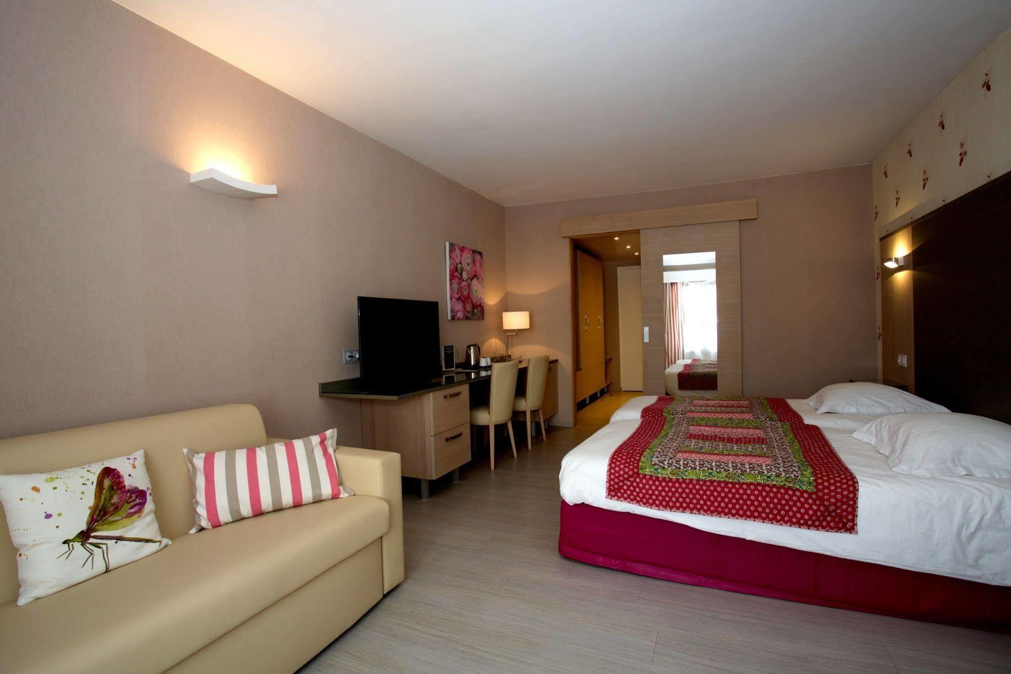 Logis Hotel Restaurant Spa Beau Site Luxeuil-les-Bains Exterior photo